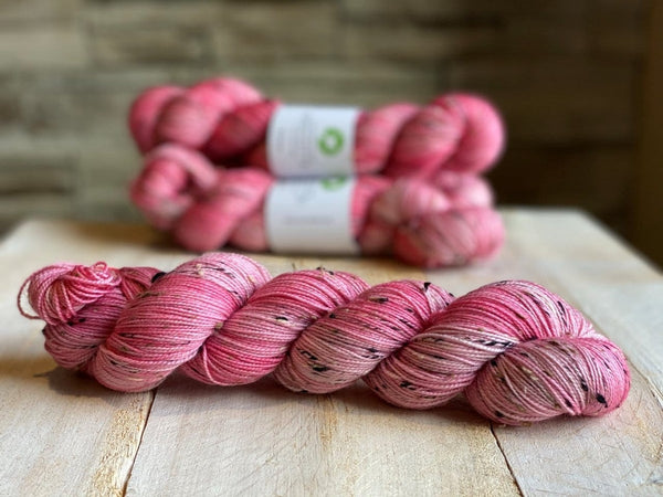 Sirius, Tweed sock yarn, 85% hand washable merino wool and 15% nylon, 100g #1 Fingering Weight