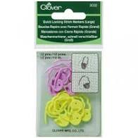 Clover, Quick Locking Medium, Stitch Markers, 20 Pieces, Pink and Blue, 3031